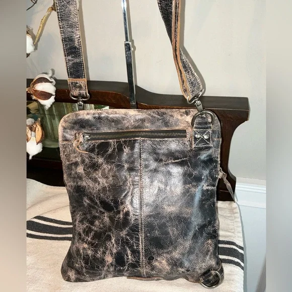 NWOT Bed Stu Leather Aiken 2 Way Crossbody Bag Black Rustic Retail $265 - Picture 4 of 13